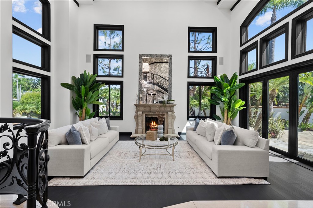 6 Poppy Hills Road