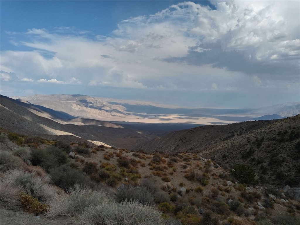 Large multi parcel, multi purpose private land for sale in Inyo county. Over 1040+ acres included in the sale. Land has great views of the surrounding mountains and terrain. Consists of 5 large parcels connected to each other. The properties are only to be sold as a whole. The property is located East of HWY 395 and North of HWY 190 in the Saline Valley on the unimproved county road, Saline Valley Rd. Address: 0 S Warm Spring Rd, Independence, CA 93526.