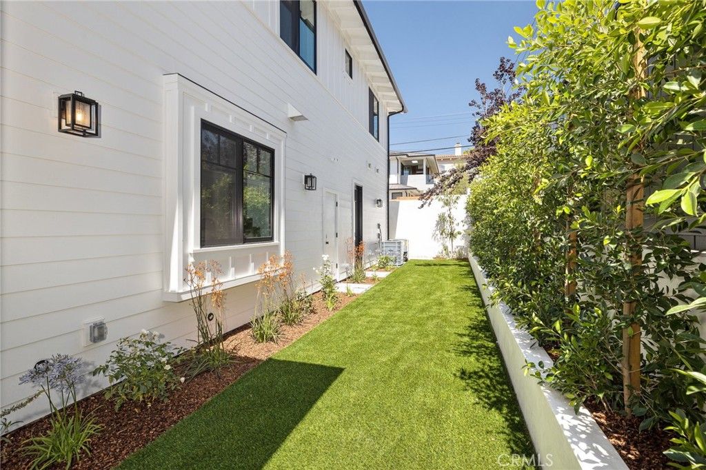 listing image 130729204370045964695
