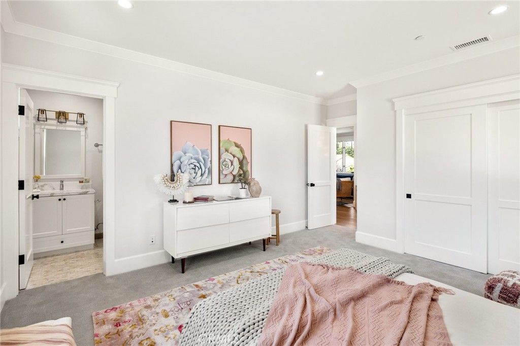 listing image 130726465837293512734
