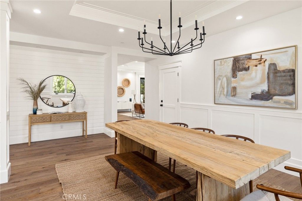 listing image 130724612092642230626