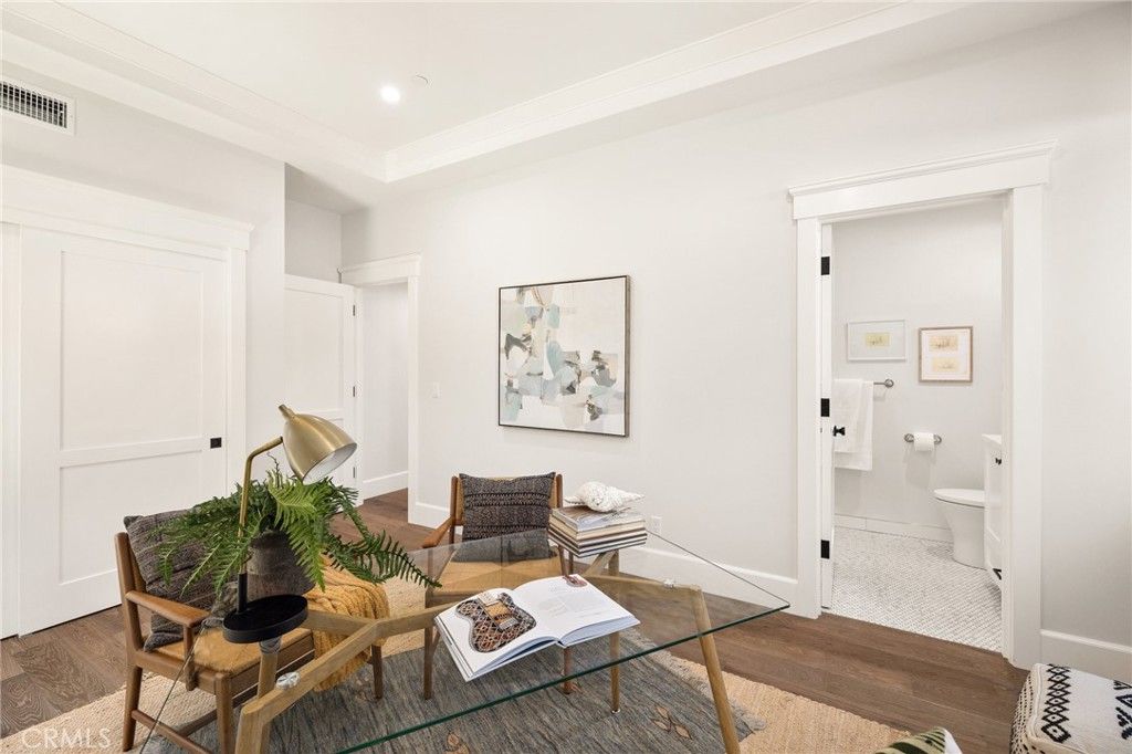 listing image 130720224940627749132