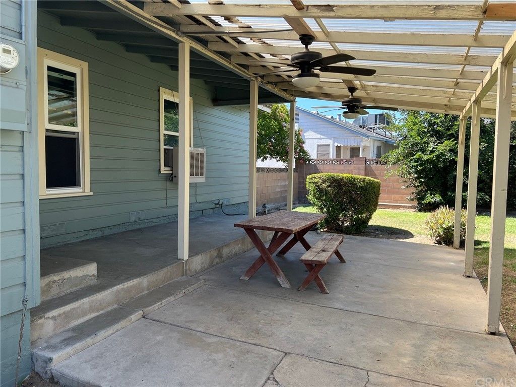 listing image 130723467216582596619