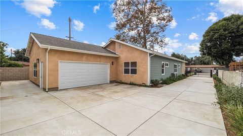 A home in El Monte