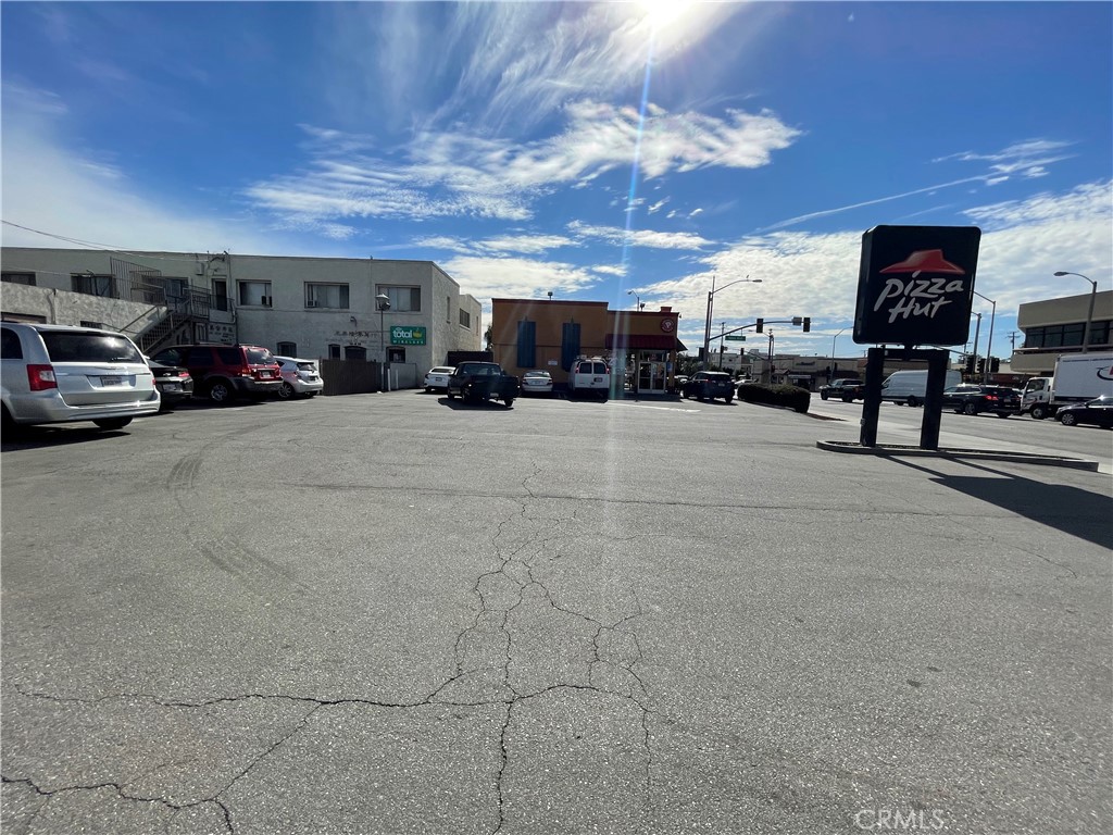 Properties 2 1013 W Valley Boulevard