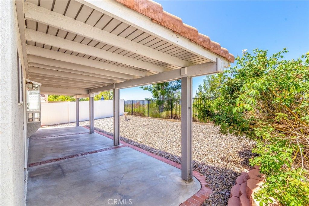 listing image 130720624922205823415