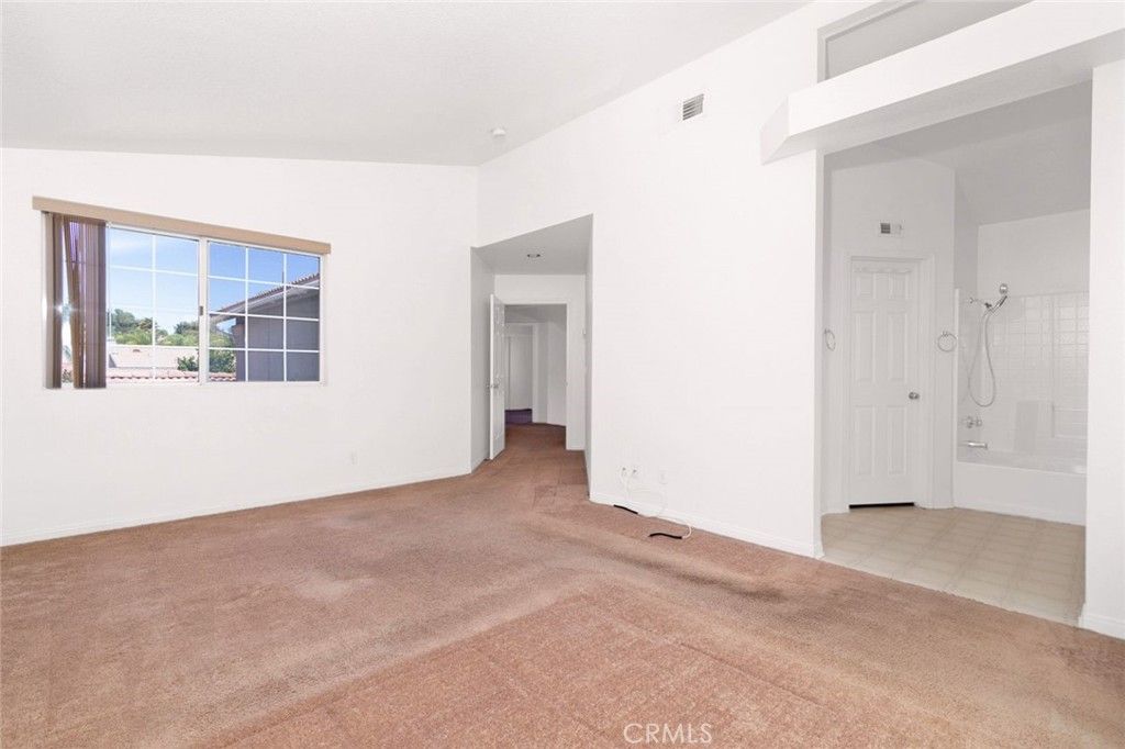 listing image 130724373304985540552