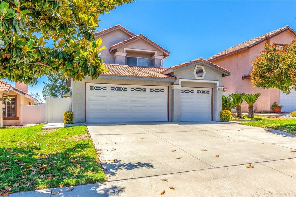 listing image 130720976129901473287