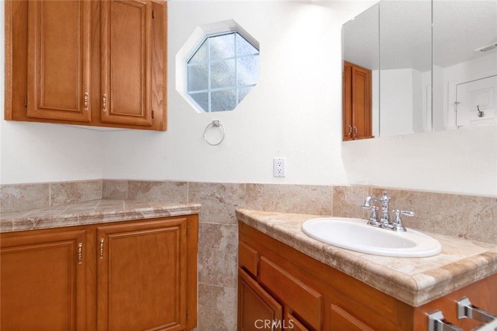 listing image 130727019378714369114