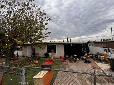 472 Mill Street Colton CA 92324