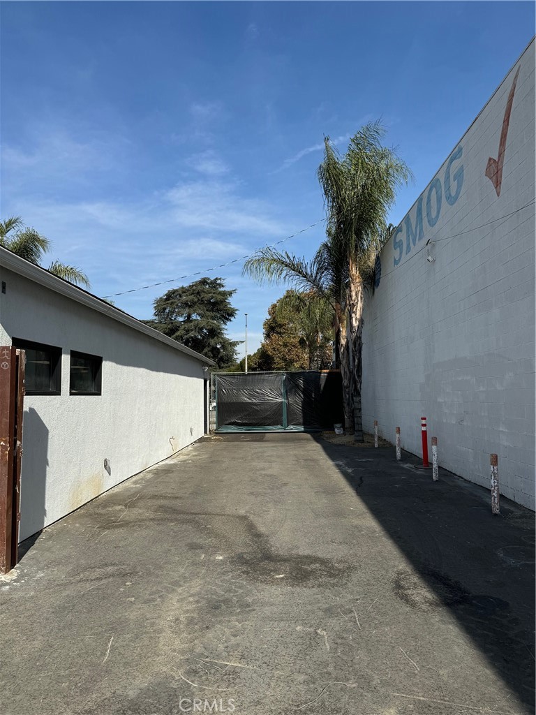 1420 W Holt Avenue