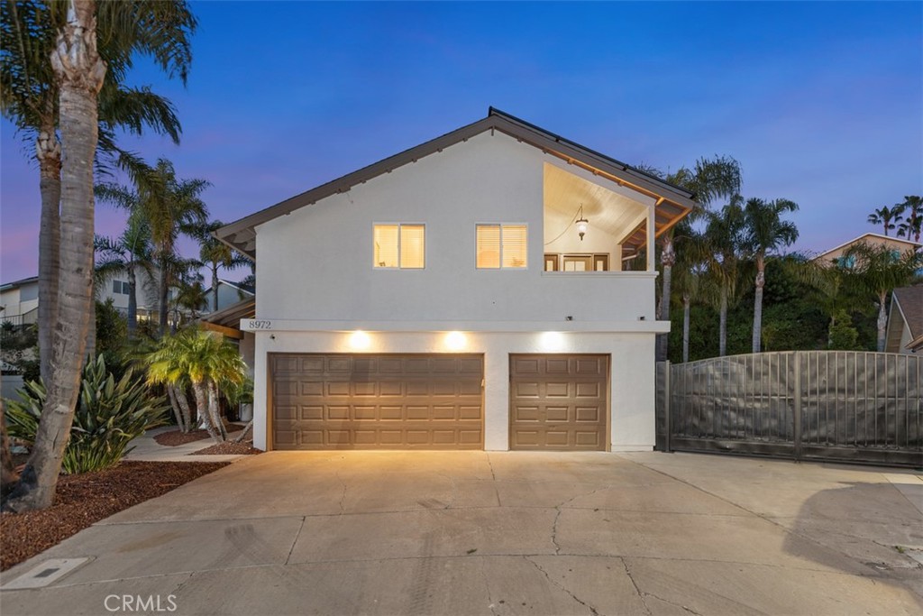 8972 La Cintura Court