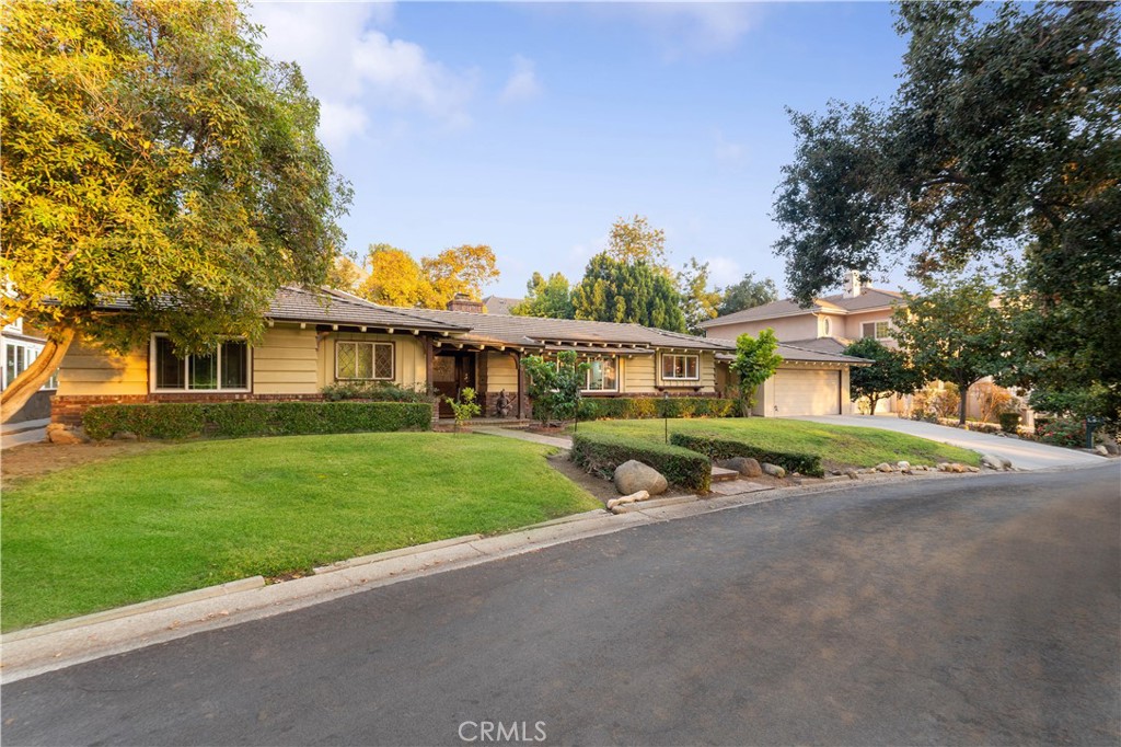 1260 Oakhaven Lane