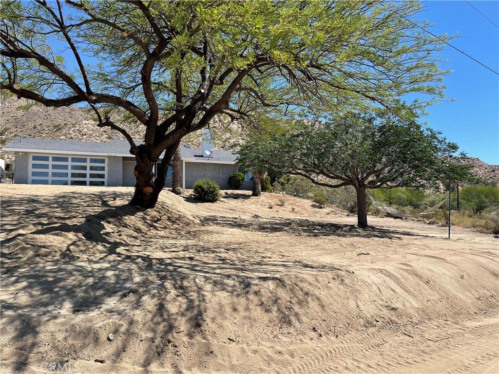 listing image 130726436931514362356