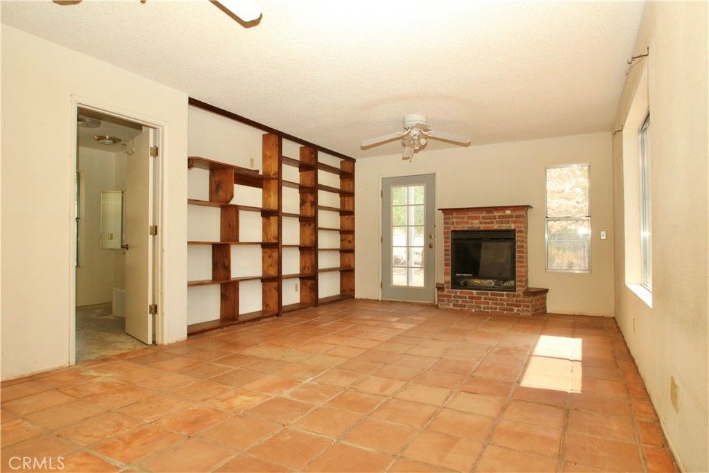 listing image 130722752270035066684