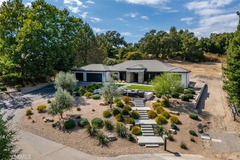 A home in Templeton