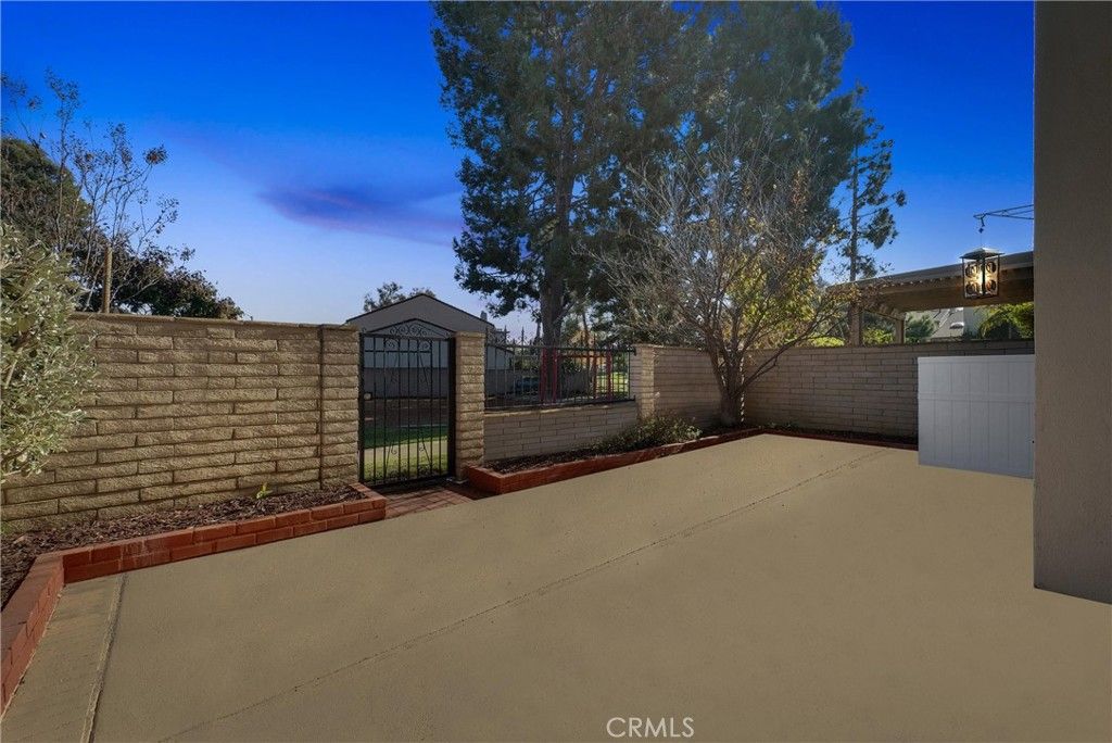 listing image 52