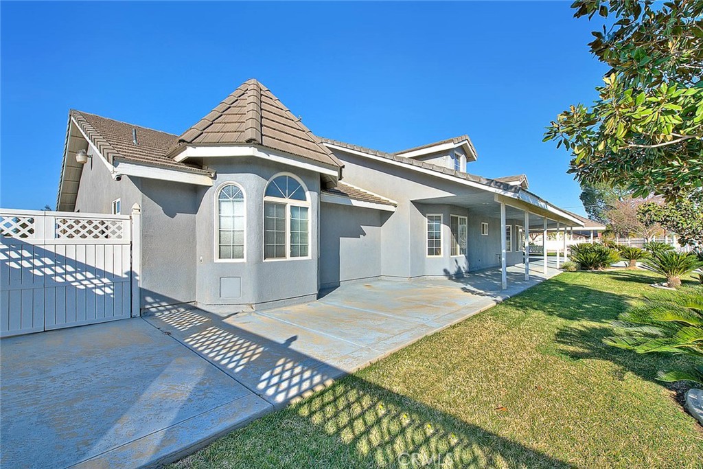 27732 Calle De Leon