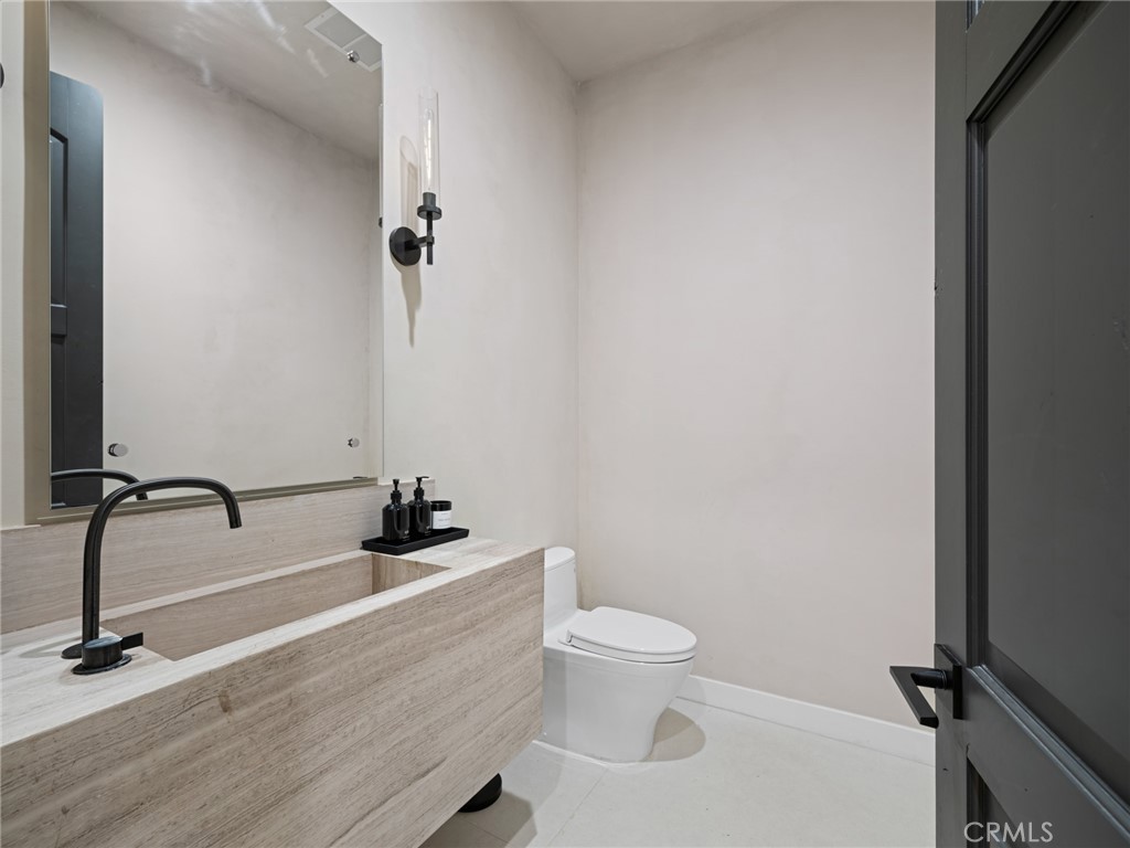 Newport Heights (NEWH) - Residential