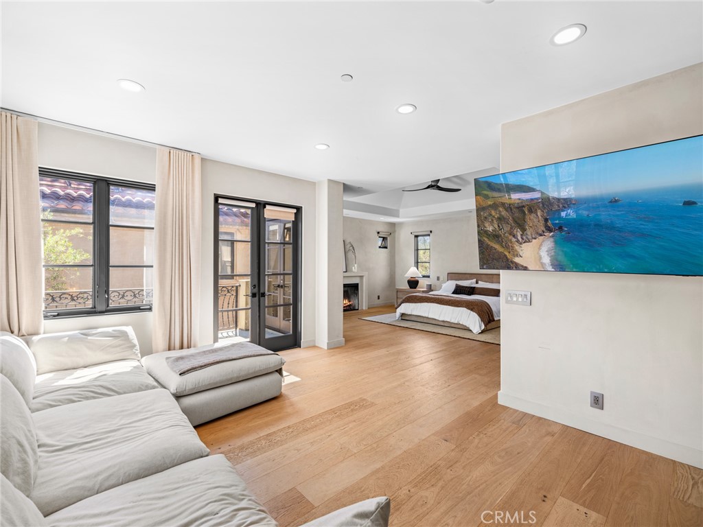 Newport Heights (NEWH) - Residential