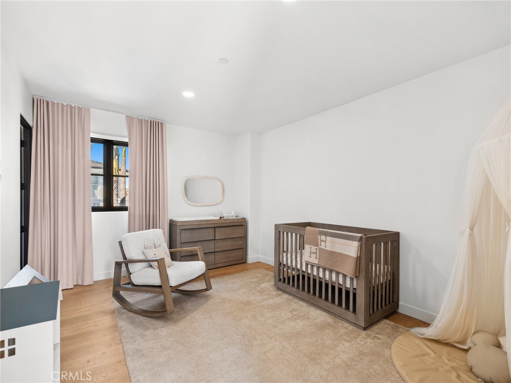 Newport Heights (NEWH) - Residential