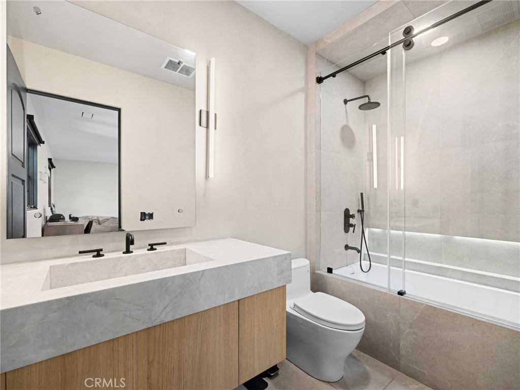 Newport Heights (NEWH) - Residential