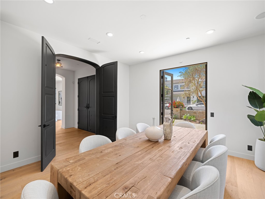 Newport Heights (NEWH) - Residential