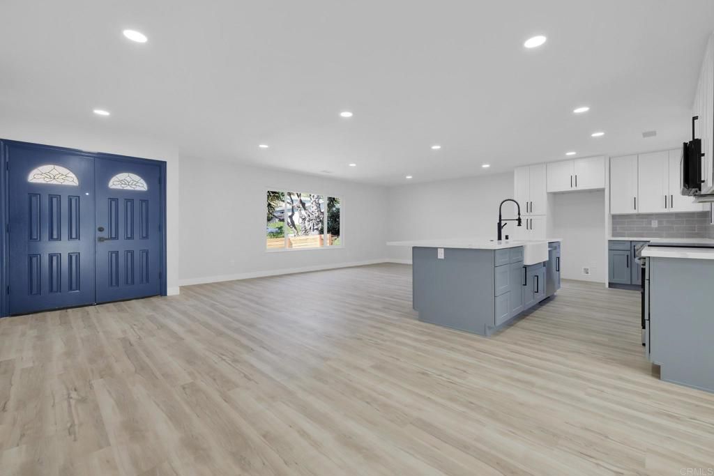 listing image 130722980831546720455