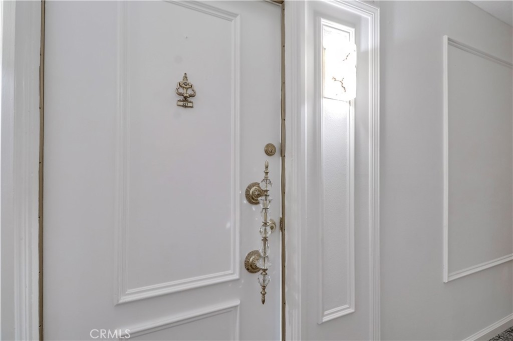 Versailles (VERS) - Residential Lease