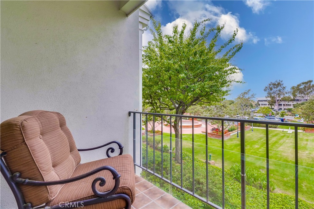 Versailles (VERS) - Residential Lease