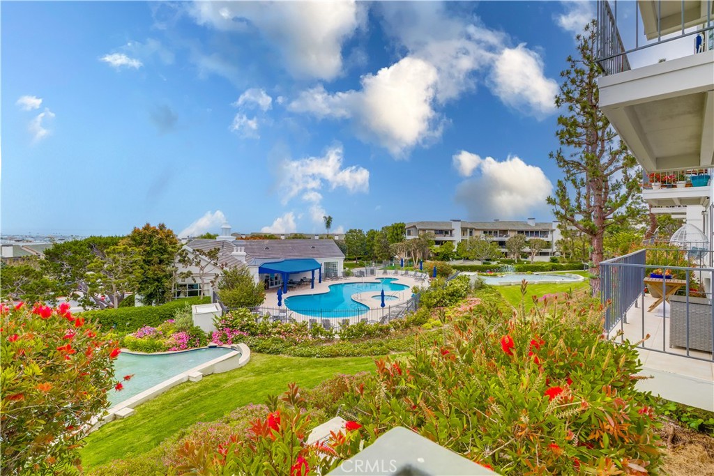 Versailles (VERS) - Residential Lease