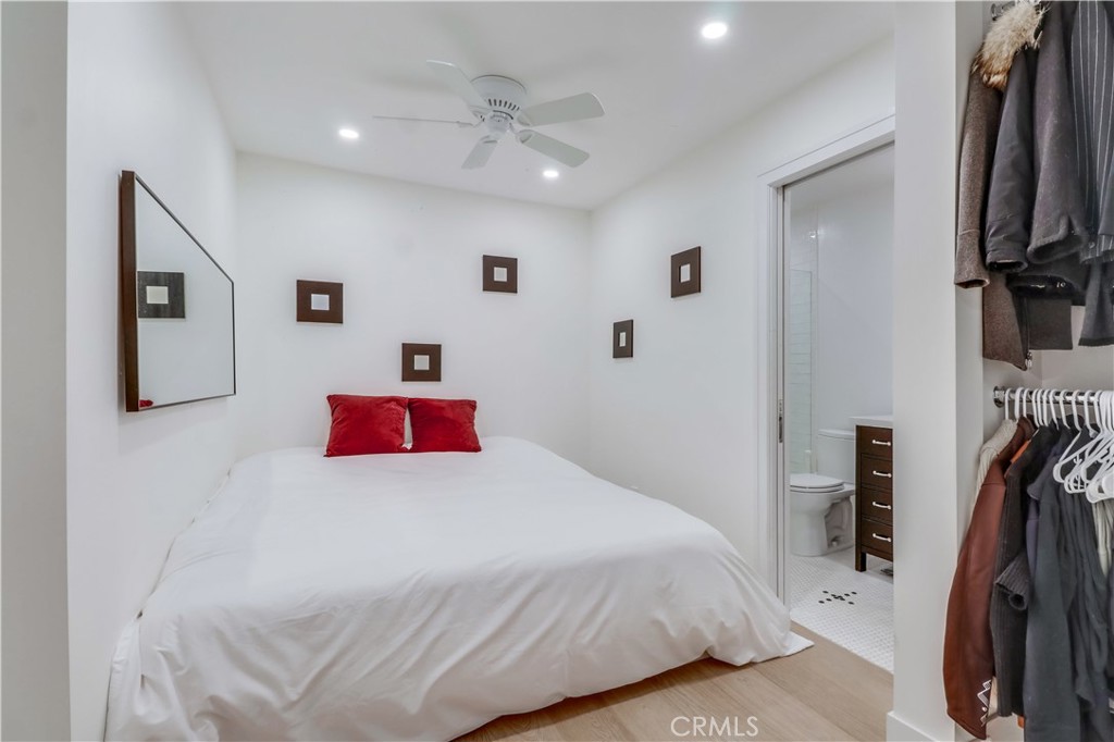 Versailles (VERS) - Residential Lease