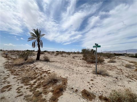 Photo of 2375 Harbor Drive, Thermal, CA 92274 (MLS # PW25065504)