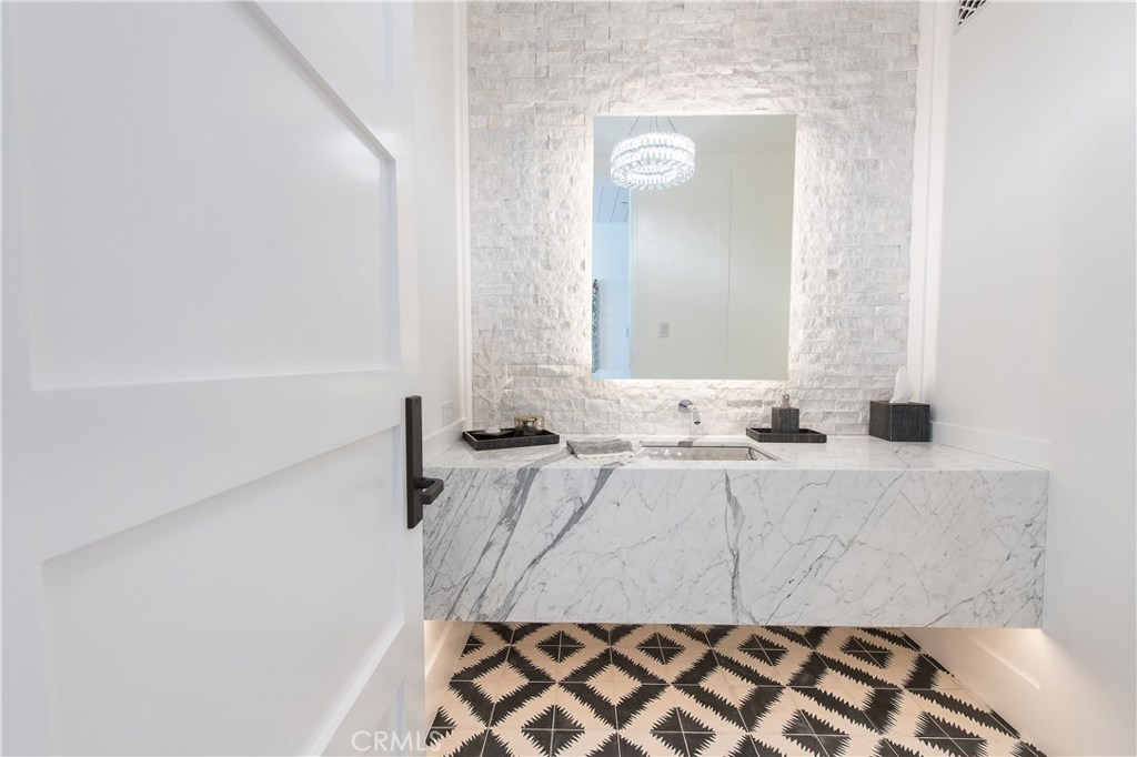 Balboa Peninsula Point (BLPP) - Residential