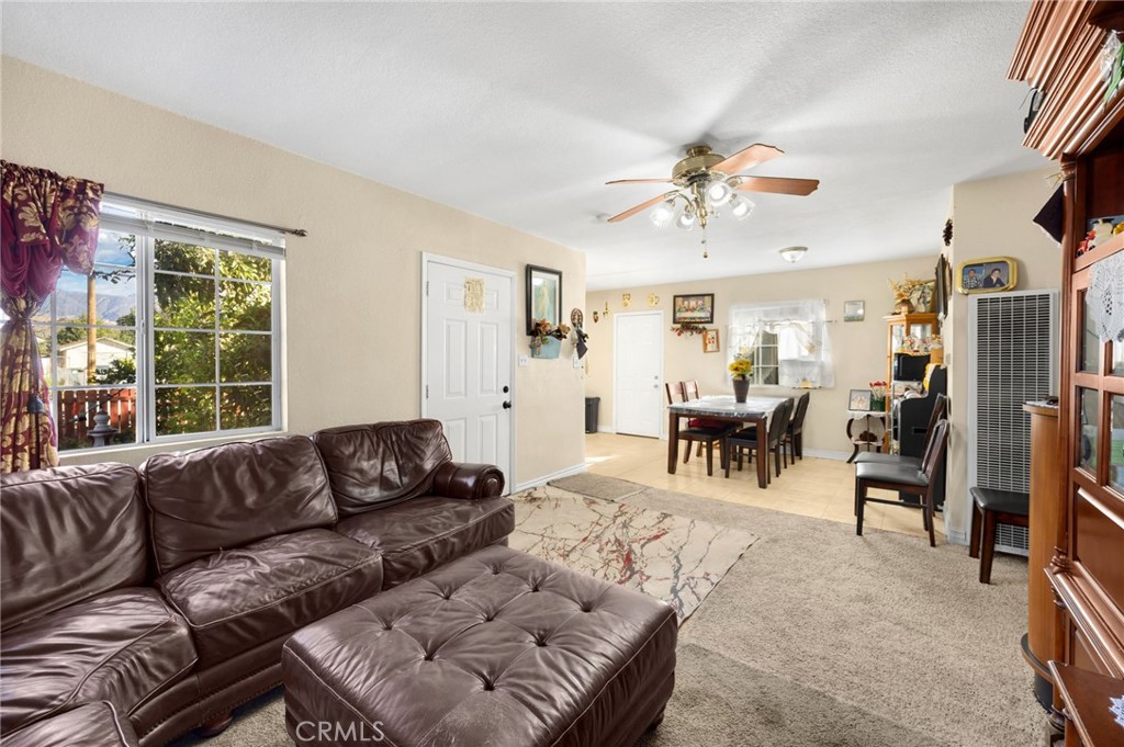 1135 W 16th Street