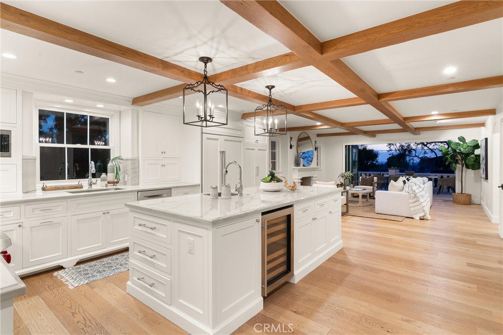 Corona del Mar North of PCH (CNHW) - Residential