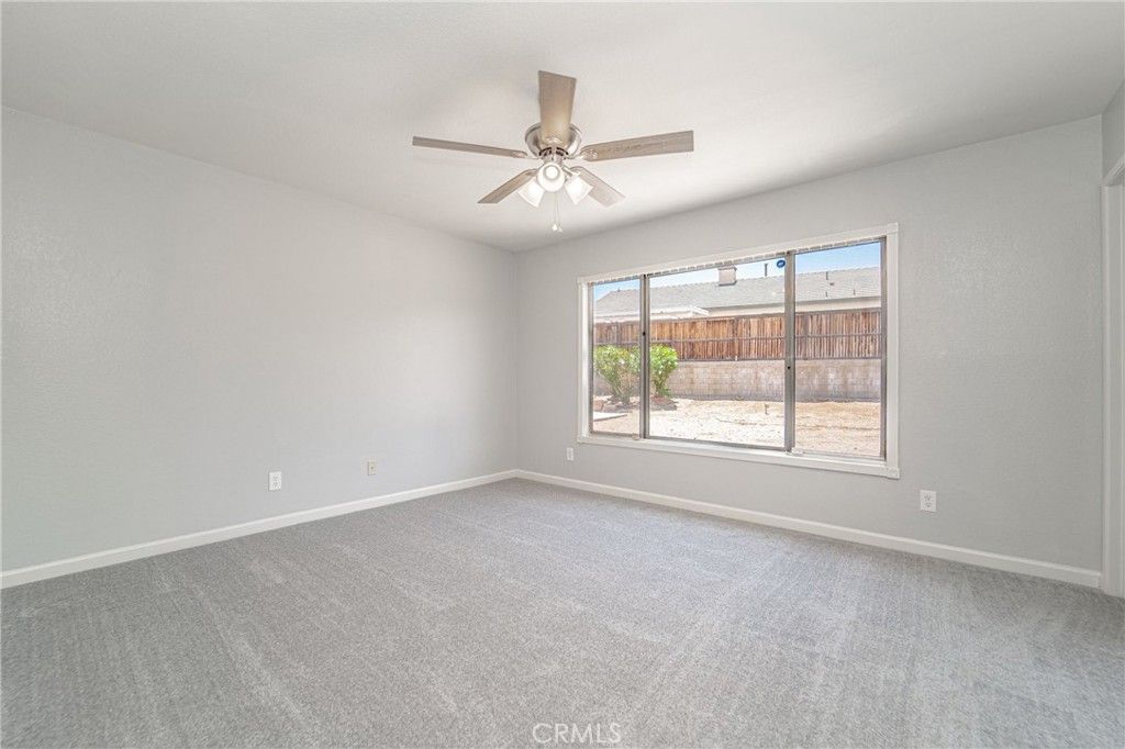 listing image 130723749743621581327