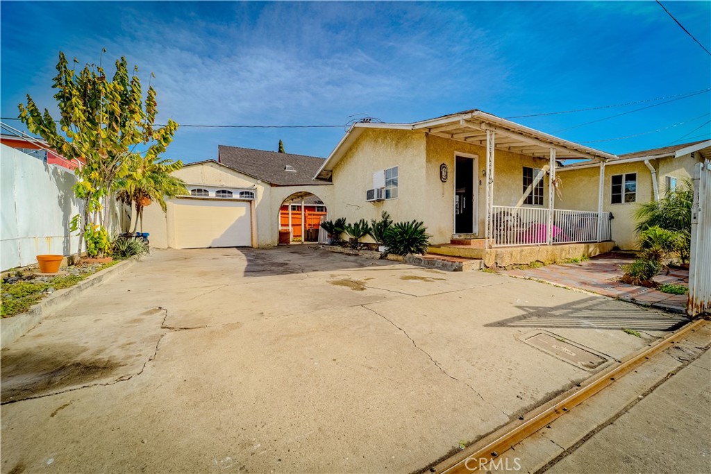 Listing image 1