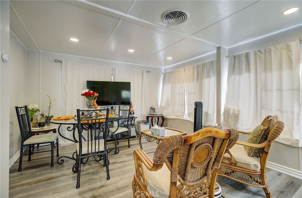 3107 San Gabriel Boulevard 6