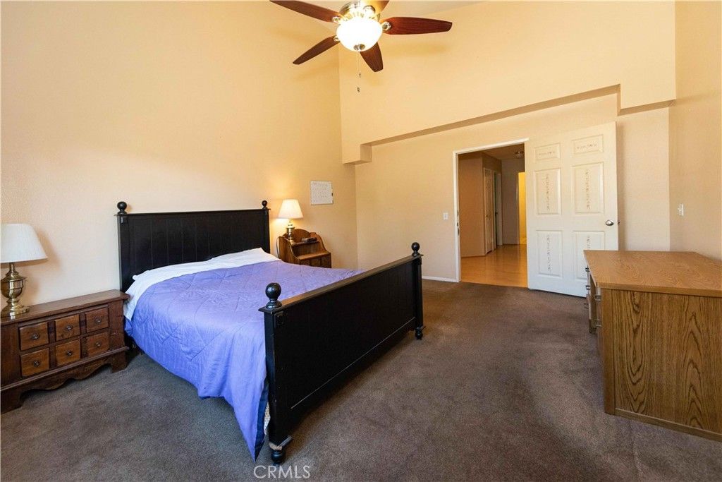 listing image 130724299685965498990