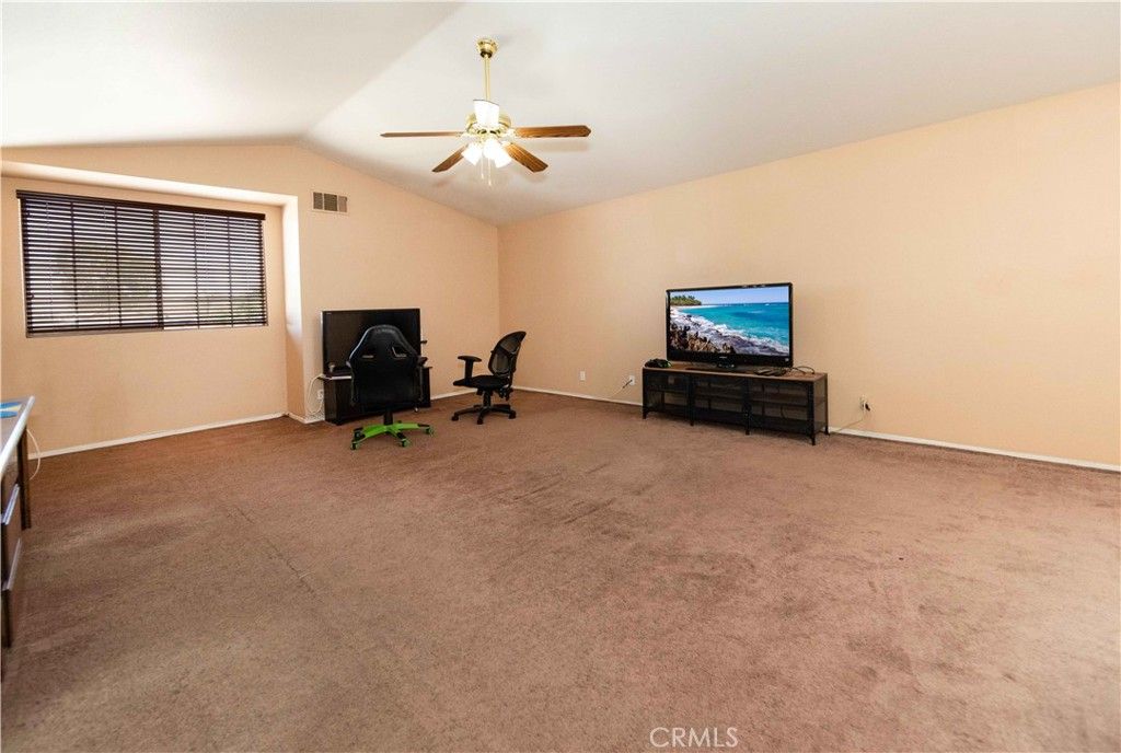 listing image 130720704010081952316
