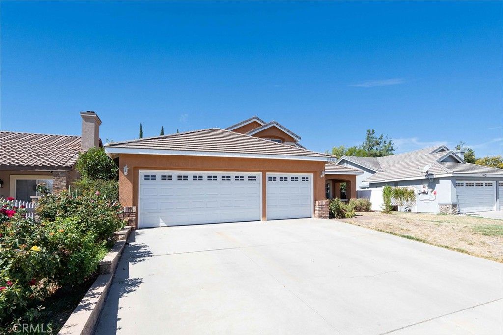 listing image 130729404440145775081