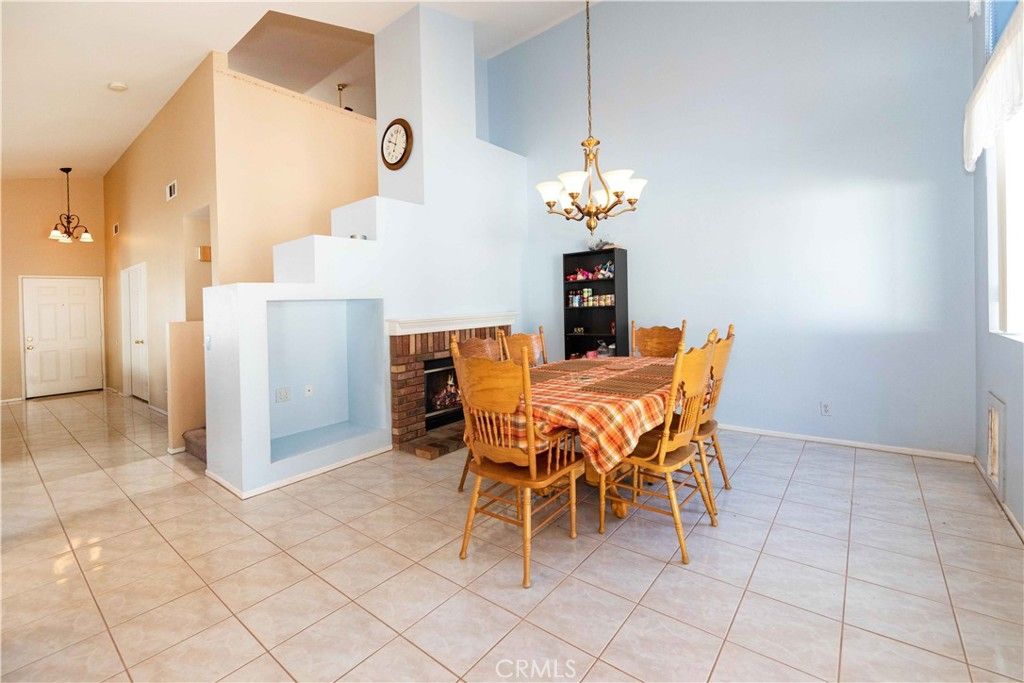 listing image 130725706245262723673
