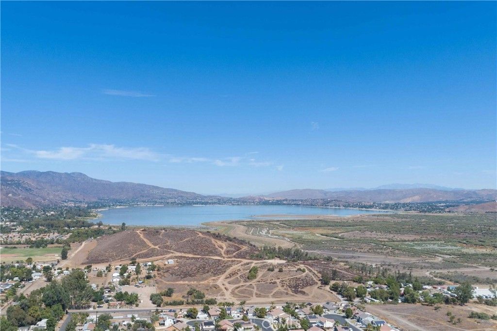 listing image 130723993664241932125