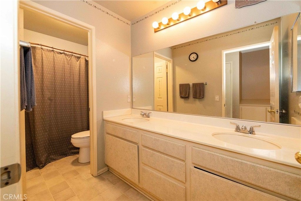 listing image 130721260896874705750