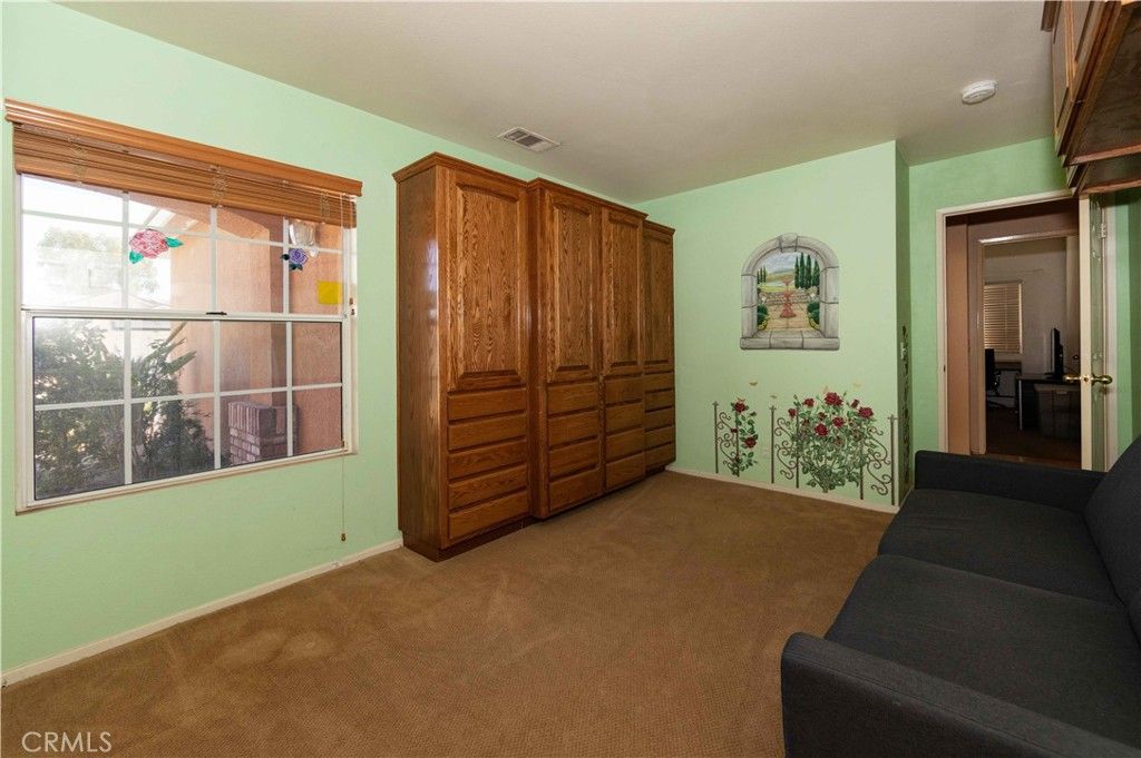 listing image 130727657630485719975