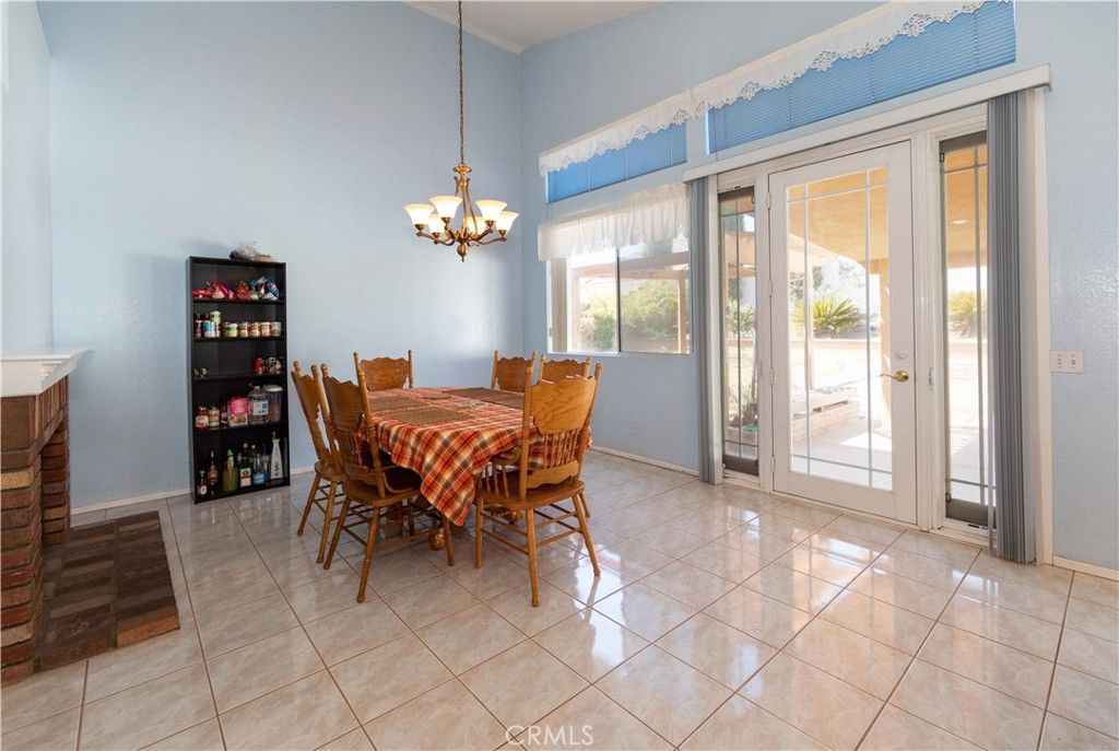 listing image 130723410738177577310