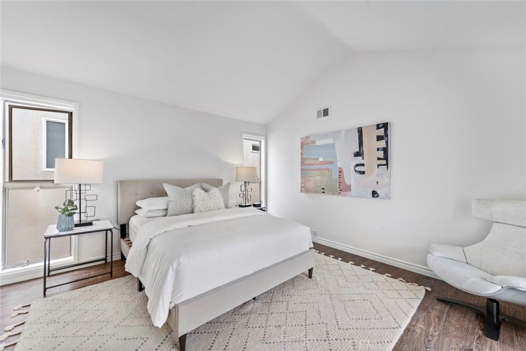 listing image 130720916545834743492