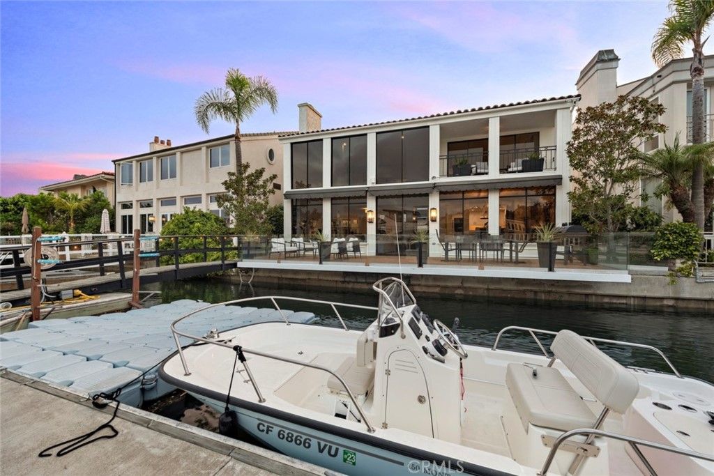 listing image 130727596211418272839