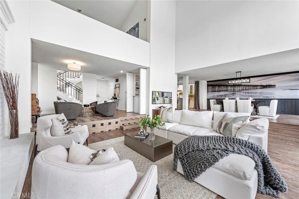 listing image 130720488633713700905